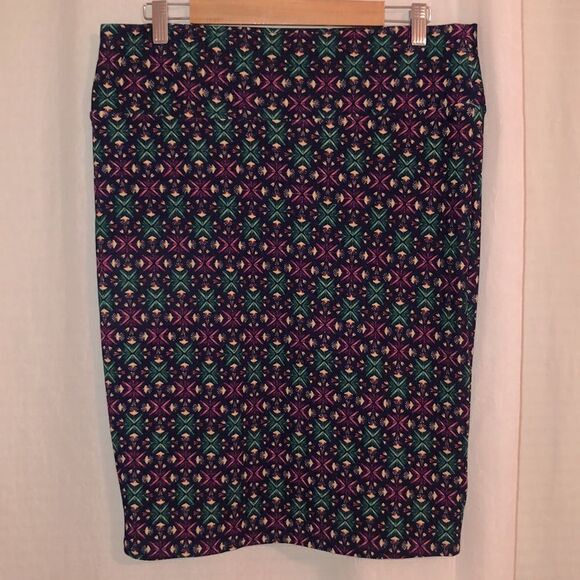 LuLaRoe XL Black Green Fuchsia Yellow Brown Stretch Cassie Pencil Skirt - Picture 2 of 9
